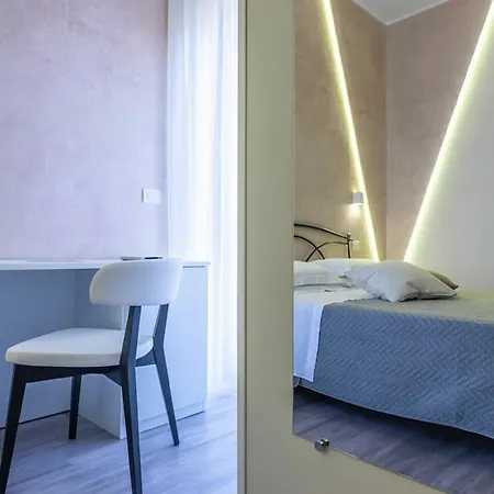 Viamonti Hotel 3*